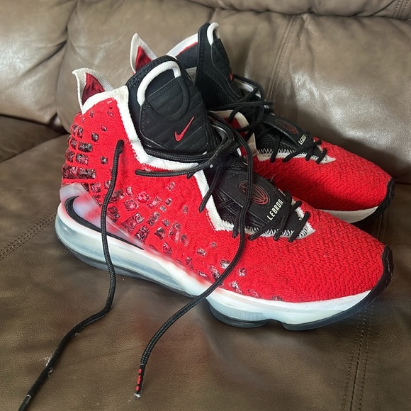 Nike Lebron 17 Uptempo - Picture 11 of 12